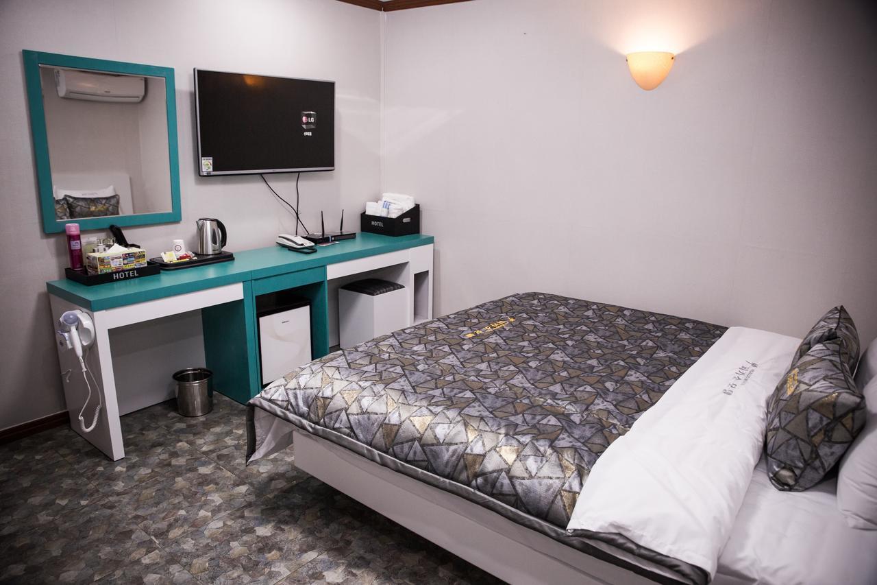 Picasso Motel Haeundae Пусан Экстерьер фото